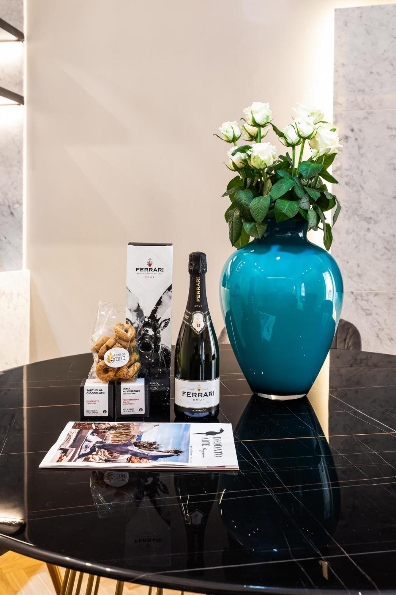 Spanish Steps Modern Gem Apartamento